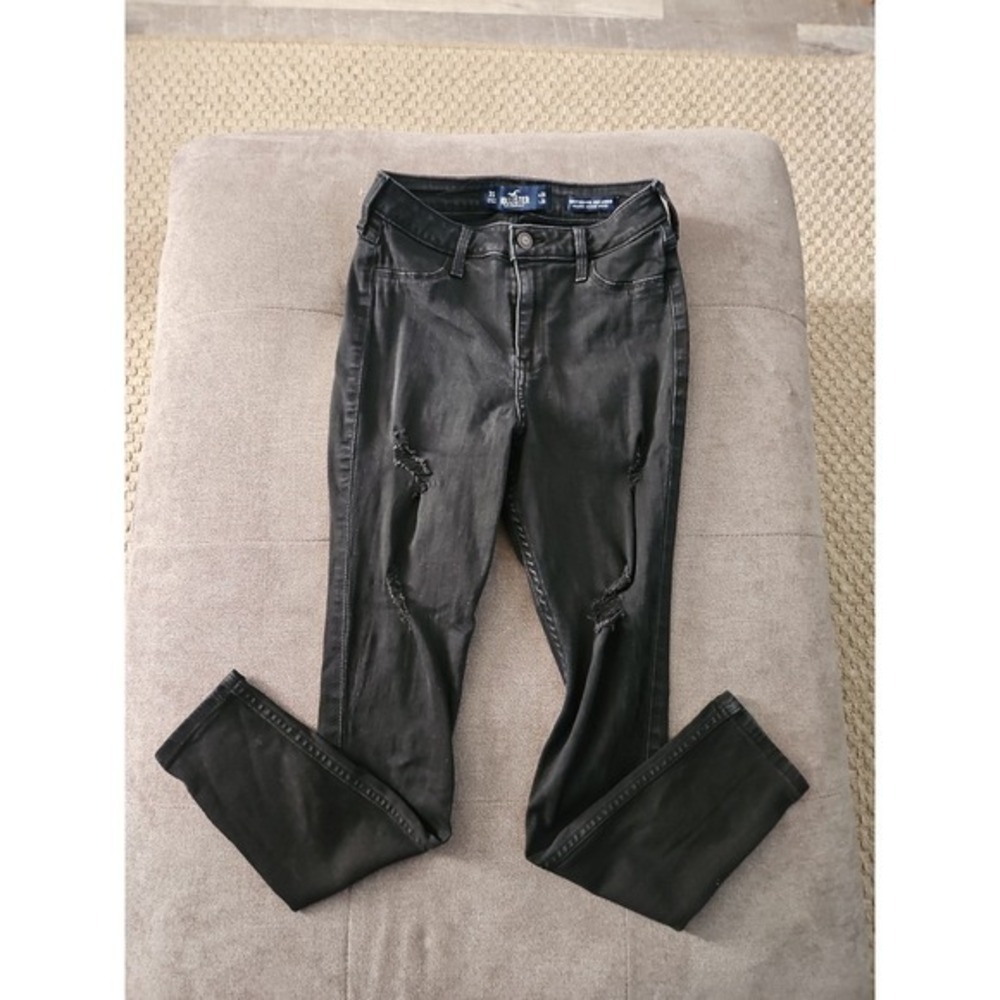 Hollister Black Distressed Curvy High-Rise Super‎ Skinny Jeans 3S